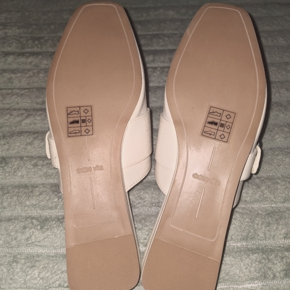 NEW Dolce Vita Women 8 Cream Slip-On Mules Buckles - Picture 7 of 9